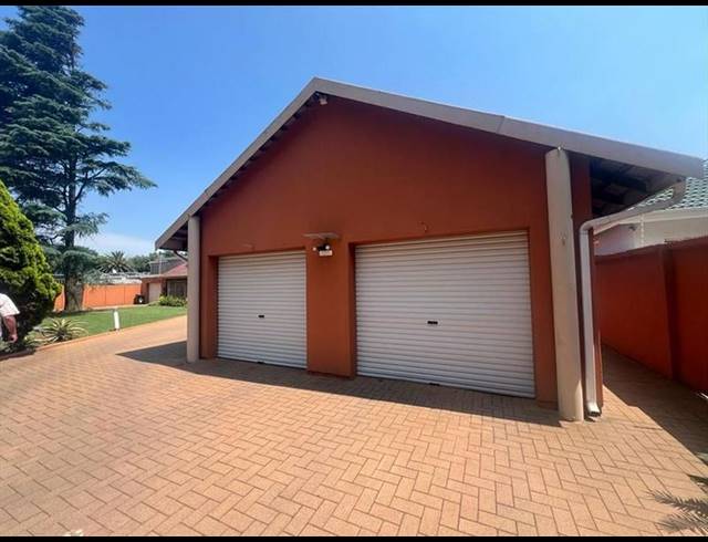 4 BEDROOM HOUSE FOR SALE IN BEYERS PARK